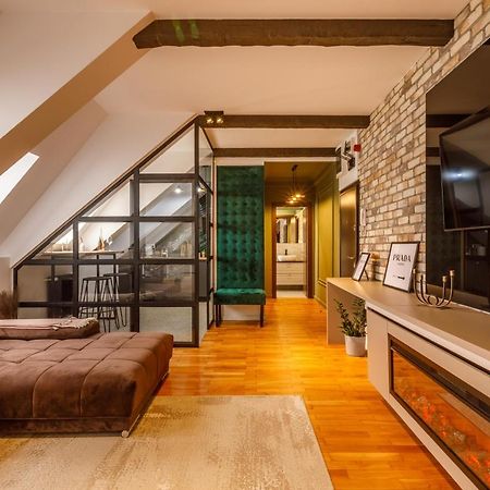 Urban Oasis Apartments With Parking Букурещ Екстериор снимка