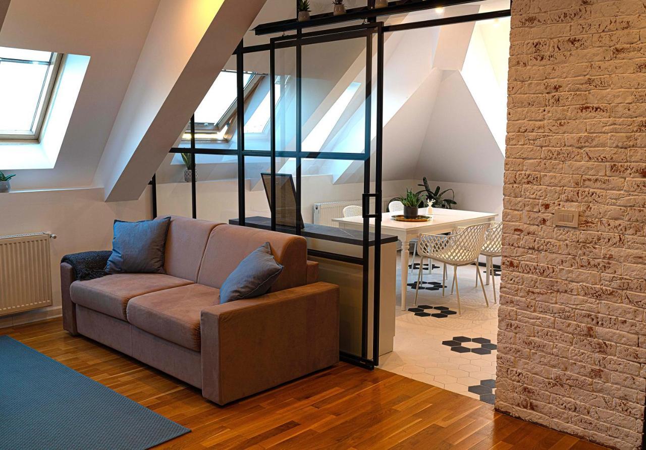 Urban Oasis Apartments With Parking Букурещ Екстериор снимка