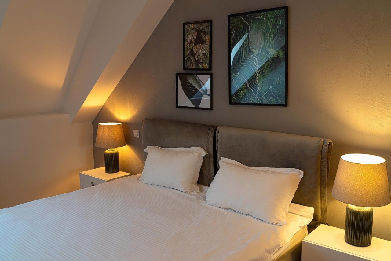Urban Oasis Apartments With Parking Букурещ Екстериор снимка