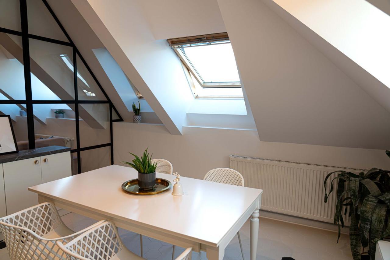 Urban Oasis Apartments With Parking Букурещ Екстериор снимка