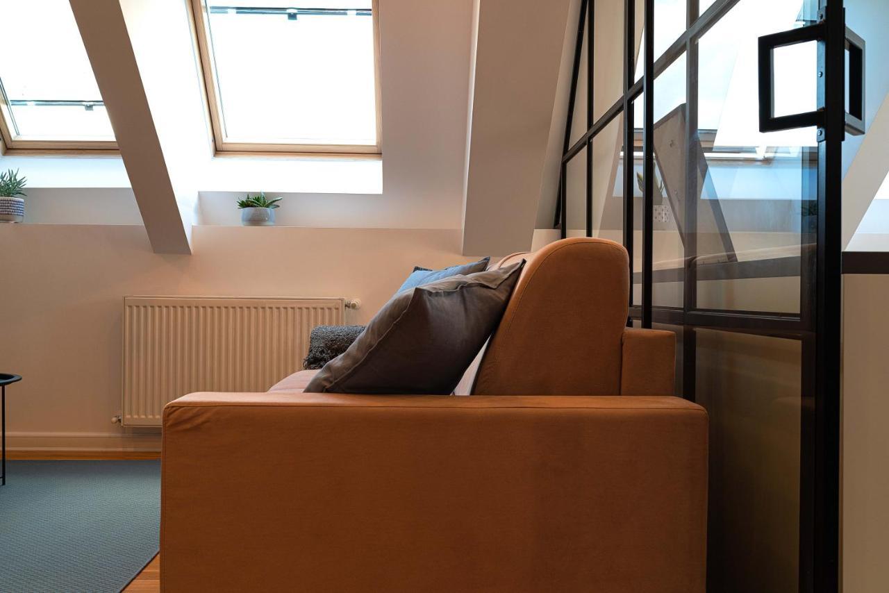 Urban Oasis Apartments With Parking Букурещ Екстериор снимка