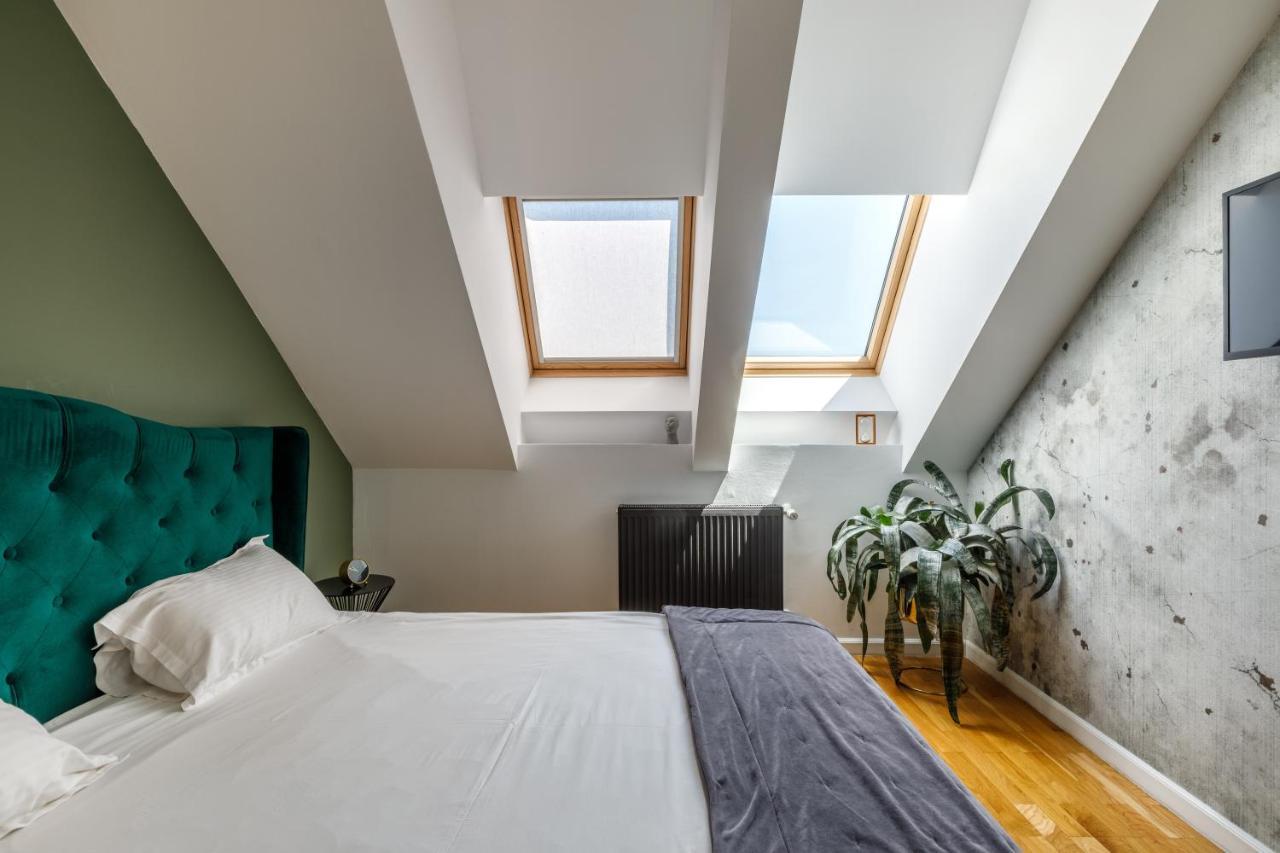 Urban Oasis Apartments With Parking Букурещ Екстериор снимка
