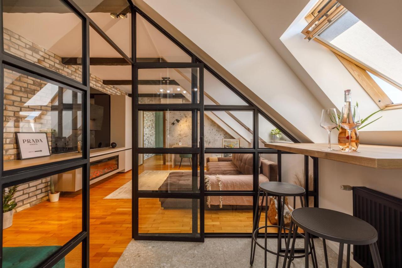 Urban Oasis Apartments With Parking Букурещ Екстериор снимка