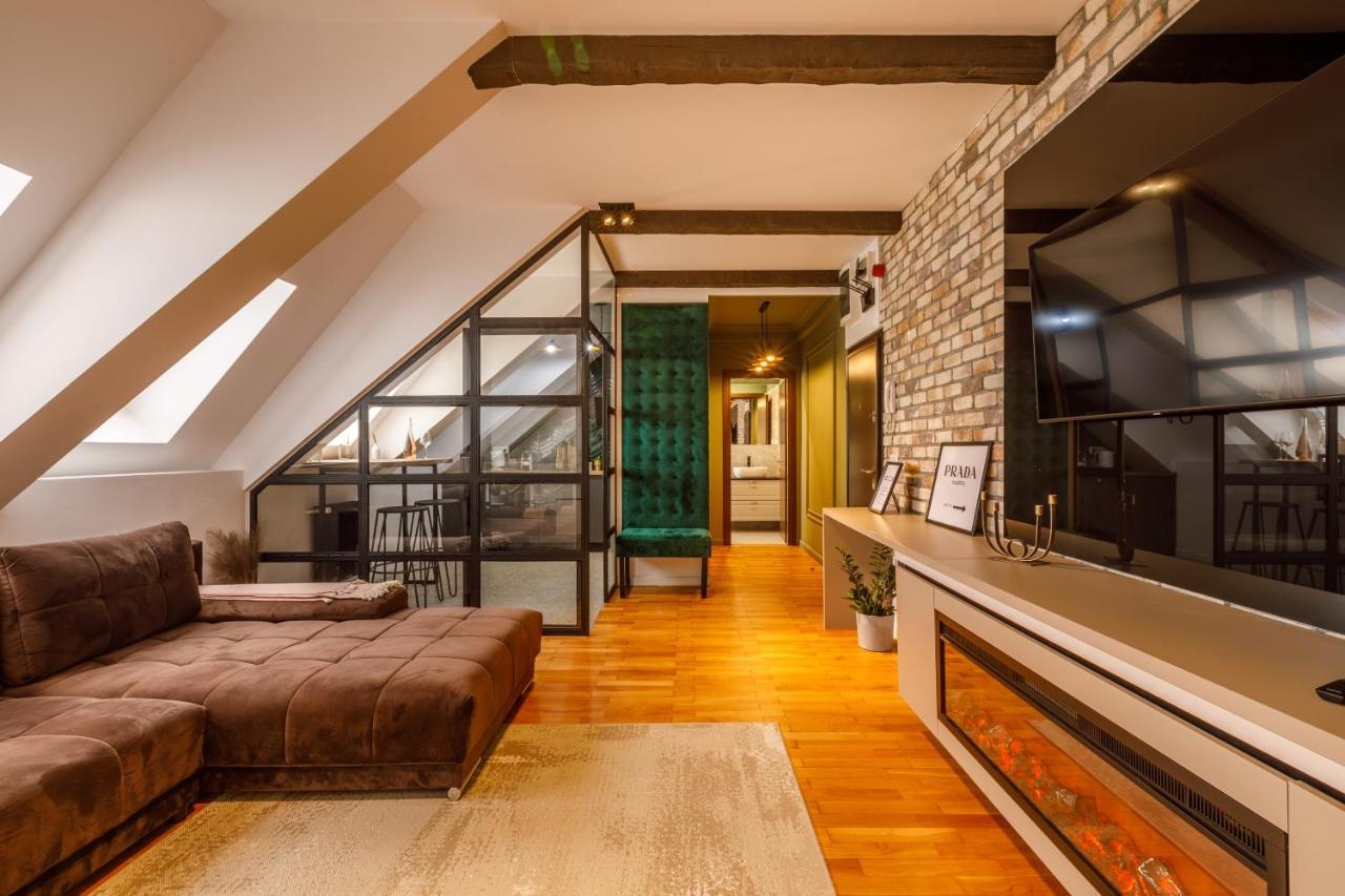 Urban Oasis Apartments With Parking Букурещ Екстериор снимка