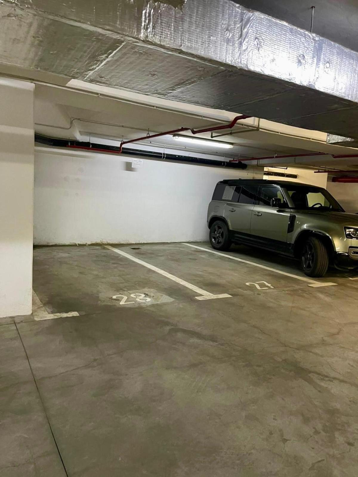 Urban Oasis Apartments With Parking Букурещ Екстериор снимка