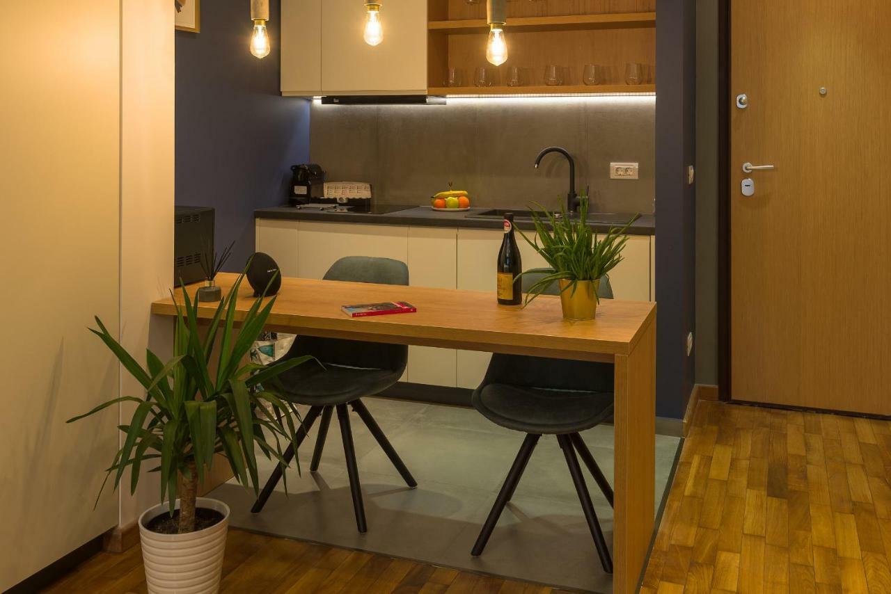 Urban Oasis Apartments With Parking Букурещ Екстериор снимка