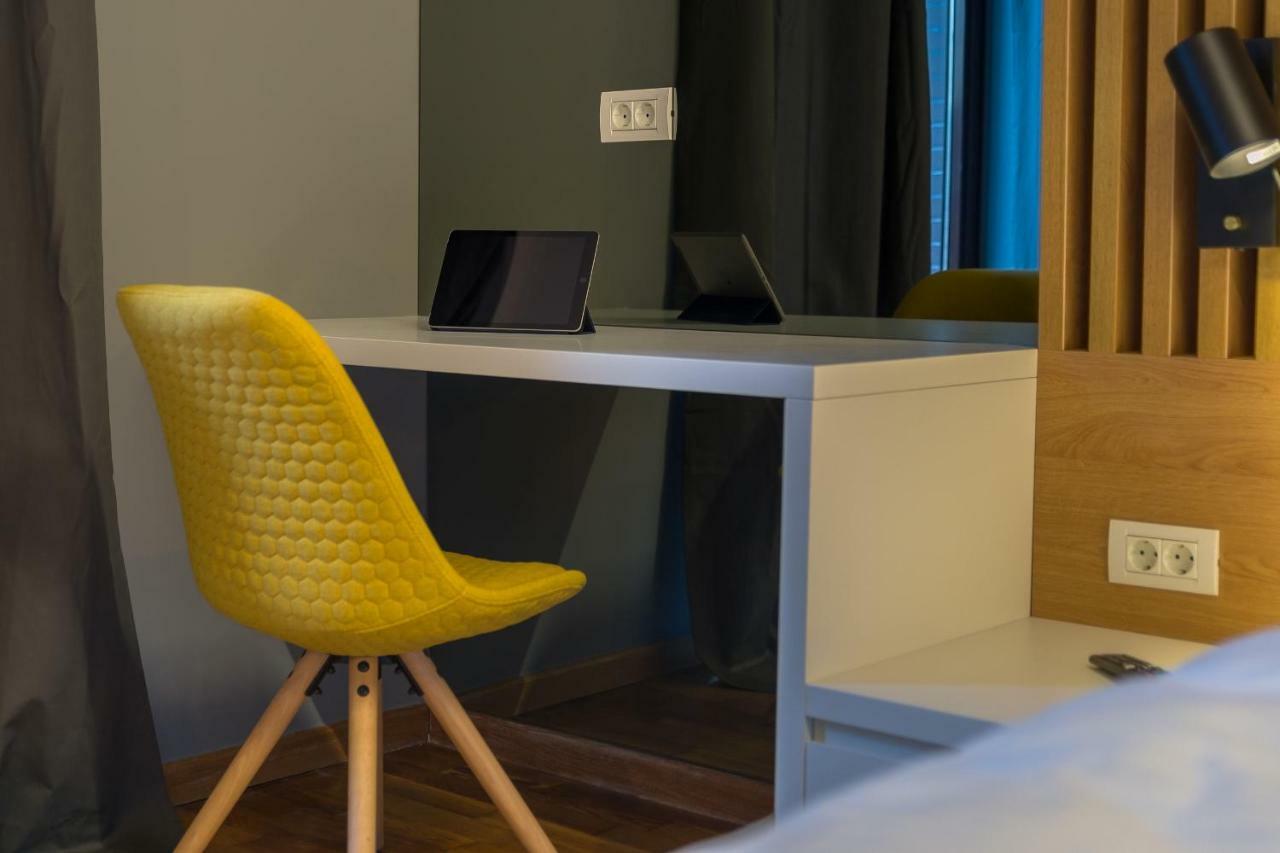 Urban Oasis Apartments With Parking Букурещ Екстериор снимка